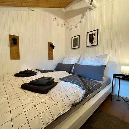 Ferienhaus Kleine Auszeit In Der Mit Kamin, Yogamatten, Schöne Küche