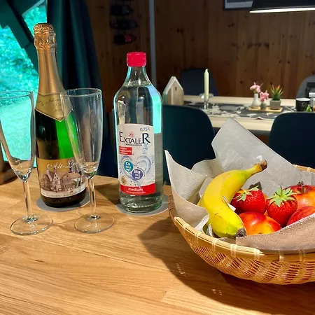 Ferienhaus Kleine Auszeit In Der Mit Kamin, Yogamatten, Schöne Küche