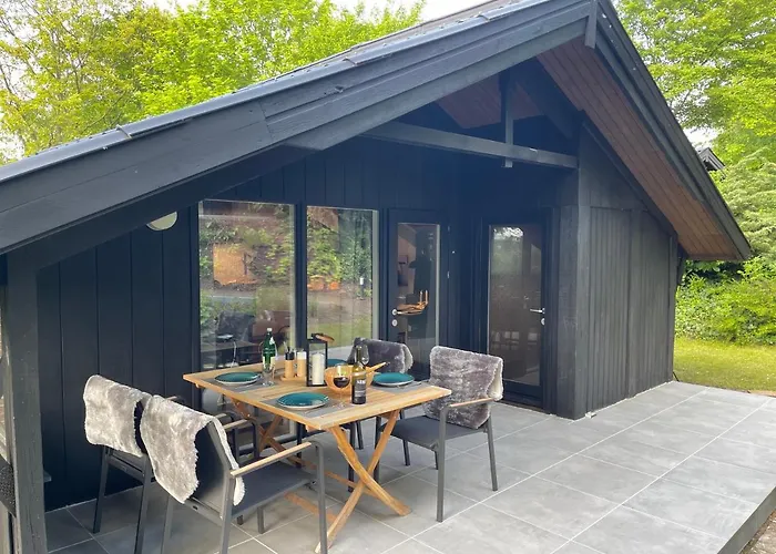 Kleine Auszeit In Der Mit Kamin, Yogamatten, Schoene Kueche Vakantiehuis