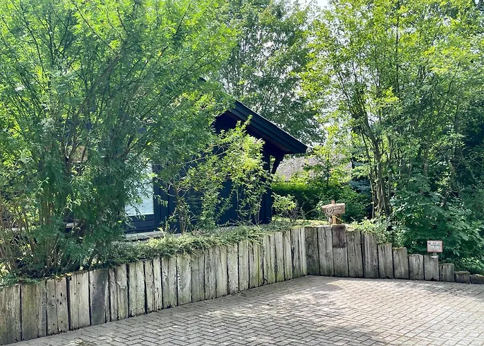 Kleine Auszeit In Der Mit Kamin, Yogamatten, Schoene Kueche *